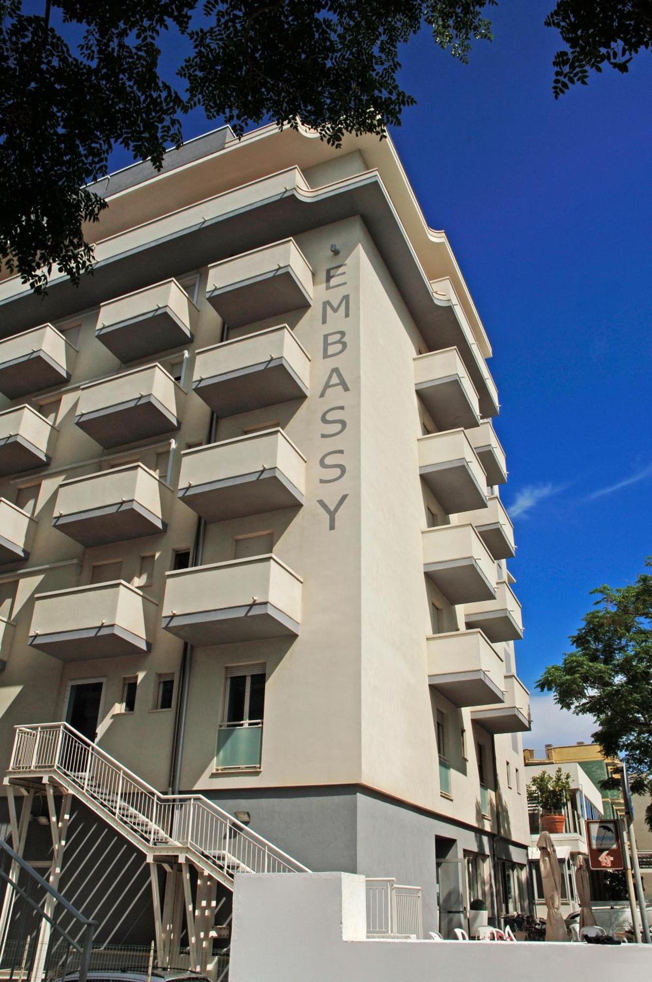 Hotel Embassy 페자로 외부 사진