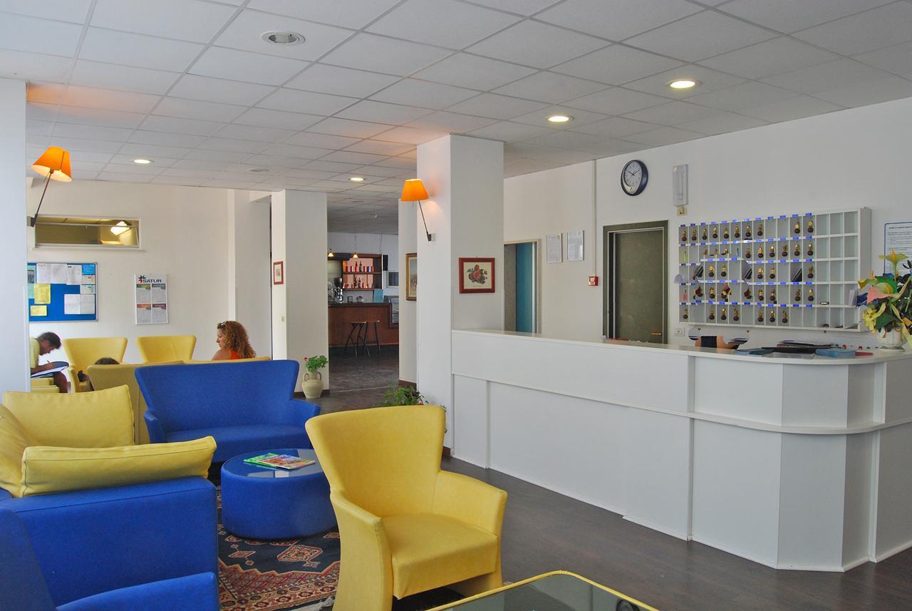 Hotel Embassy 페자로 외부 사진